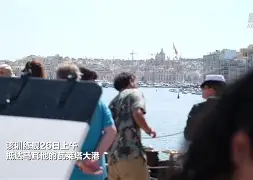 萨克拉门托国王训练开放日，加时末段强势反弹引欢呼，社区盾在即，轮换策略成焦点